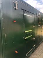 Stalcontainer, Stalling, 2 of 3 paarden of pony's