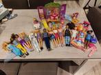 Barbie set met kledingkast, Kinderen en Baby's, Speelgoed | Poppen, Ophalen, Zo goed als nieuw, Barbie