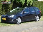 Ford Focus Wagon 1.0 125pk Titanium met Navi en Trekhaak, Euro 5, Gebruikt, Zwart, Origineel Nederlands