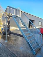 Stalen trap met bordes gegalv hoog 2.7mtr nor010, Ophalen of Verzenden, 2 tot 4 meter