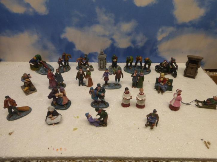 partij dickensville elfsteden kerstdorp poppetjes figurines, Diversen, Kerst, Zo goed als nieuw, Ophalen of Verzenden