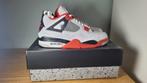 Jordan 4 Retro - Fire Red (2020) - EU46/US12, Nieuw, Jordan, Wit, Sneakers of Gympen