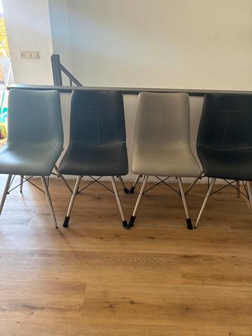 Xooon Eettafel stoelen beschikbaar voor biedingen