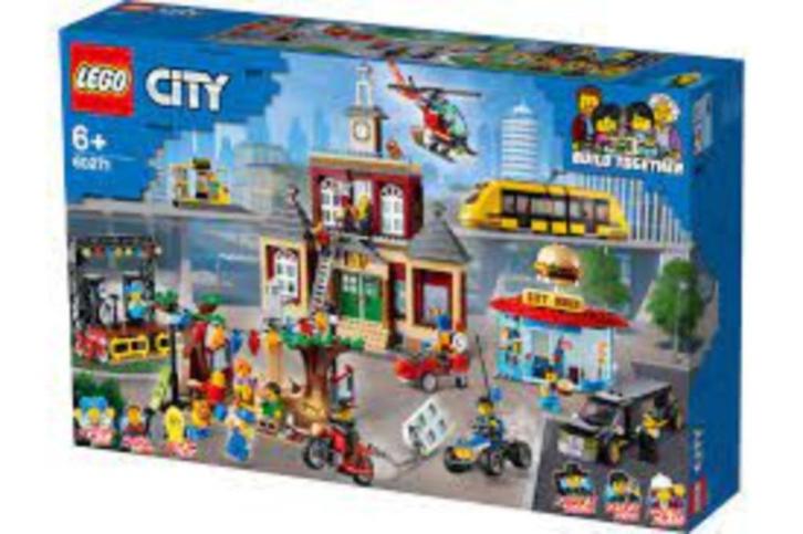 Lego City 60271 Marktplein -NIEUW en ONGEOPEND-, Kinderen en Baby's, Speelgoed | Duplo en Lego, Nieuw, Lego, Complete set, Ophalen of Verzenden