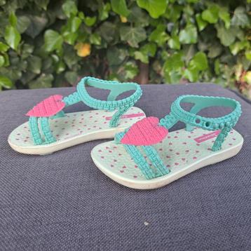 Ipanema slippers mt 19/20 beschikbaar voor biedingen