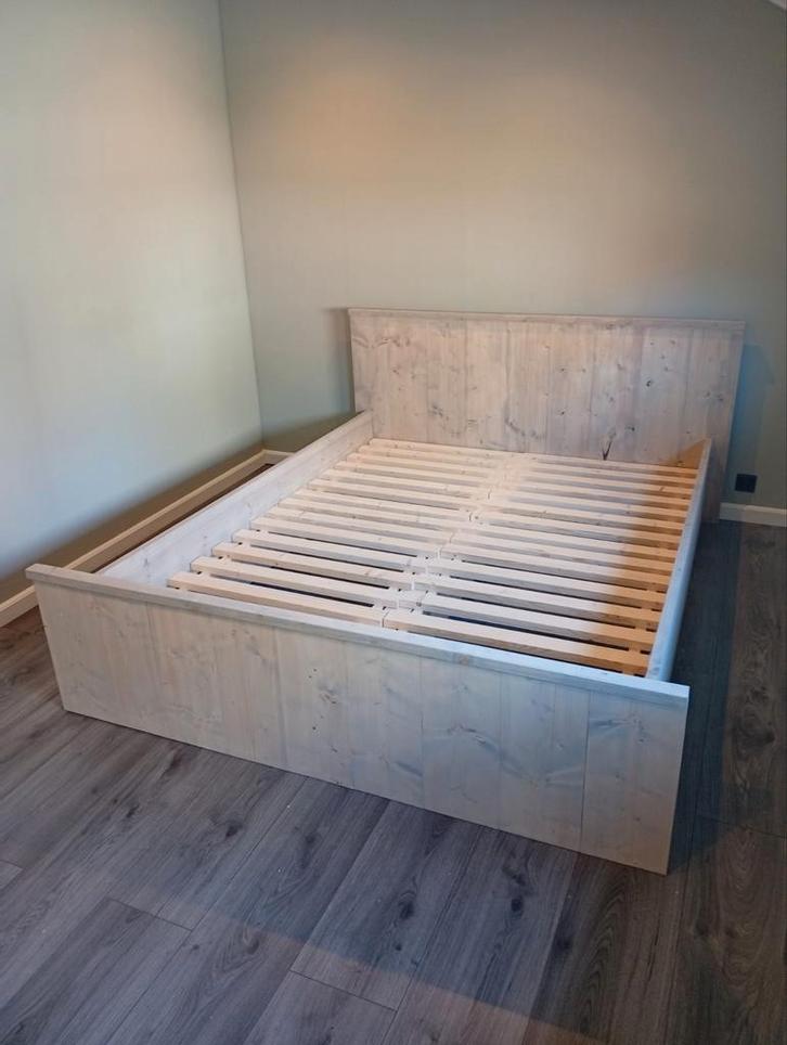 nieuw robuust en stijlvol bed steigerhout, Huis en Inrichting, Slaapkamer | Bedden, Nieuw, Tweepersoons, Overige maten, Overige maten