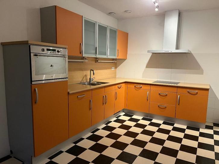 Volledige keuken, Huis en Inrichting, Keuken | Complete keukens, Zo goed als nieuw, Hoekkeuken, Overige kleuren, Kunststof, Ophalen