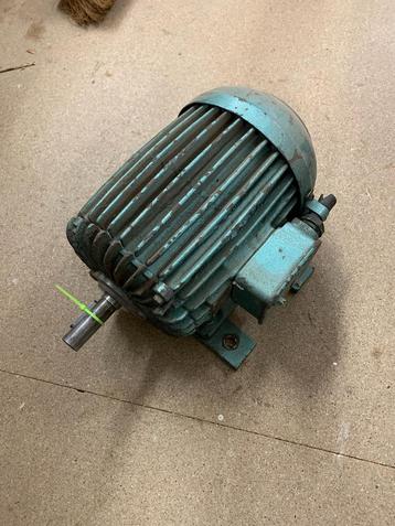 Elektromotor 380 volt 1.5pk beschikbaar voor biedingen