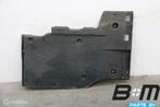 Bodemplaat rechts Audi A3 8V SB E-Tron 5Q0825506B, Gebruikt