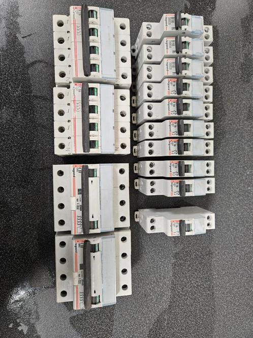 Legrand automaten, Hobby en Vrije tijd, Elektronica-componenten, Zo goed als nieuw, Ophalen of Verzenden