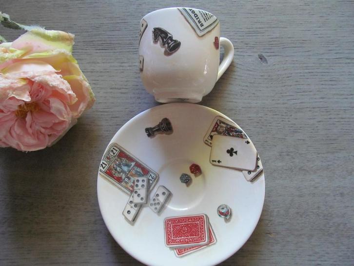 Gien Jeux France Kop en Schotel, Huis en Inrichting, Keuken | Servies, Zo goed als nieuw, Kop(pen) en/of Schotel(s), Overige stijlen