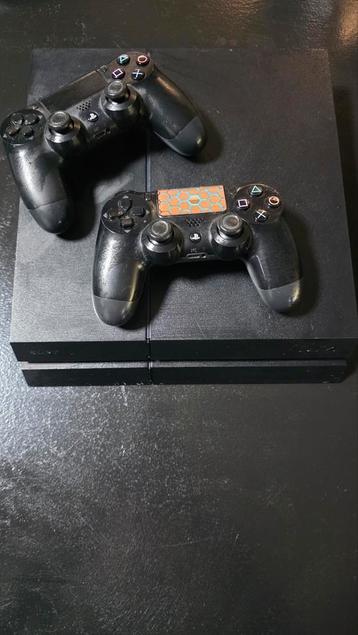 PS4 met 2 Controllers - Goedkoop! beschikbaar voor biedingen