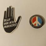 Vintage antifascisme broche en button, Verzamelen, Speldjes, Pins en Buttons, Ophalen of Verzenden, Overige onderwerpen