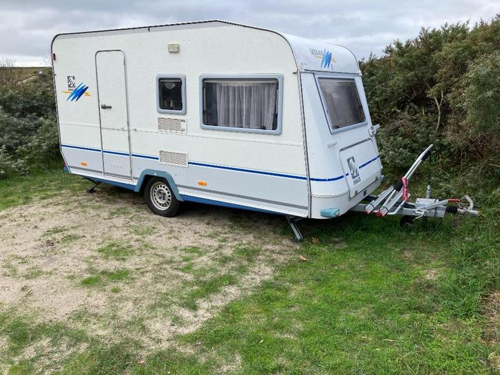 Zeer nette Knaus Südwind E 395 TK, Caravans en Kamperen, Caravans, Particulier, tot en met 4, 750 - 1000 kg, Standaardzit, Knaus