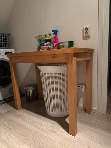 Tafel Ikea beschikbaar voor biedingen