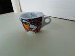 Josien Broeren kopje met poes, Huis en Inrichting, Keuken | Servies, Ophalen of Verzenden, Overige stijlen, Kop(pen) en/of Schotel(s)