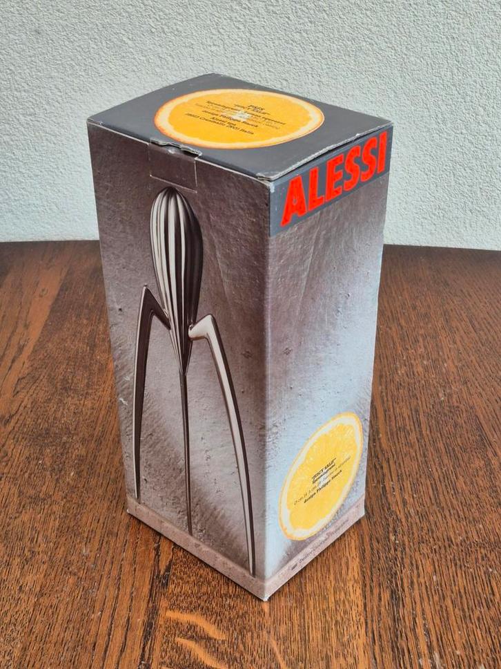 Nieuw in doos: vintage Alessi citruspers (PSJS), Antiek en Kunst, Kunst | Designobjecten, Ophalen of Verzenden