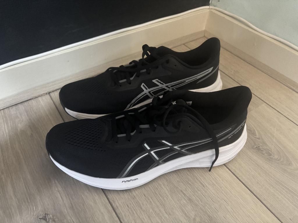 Asics GT-1000 13 Hardloopschoenen Heren maat 46,5, Sport en Fitness, Loopsport en Atletiek, Hardloopschoenen, Ophalen of Verzenden