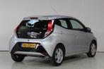 Toyota Aygo 1.0 VVT-i x-cite Camera | Airco | Touchscreen, Voorwielaandrijving, Stof, 4 stoelen, Handgeschakeld