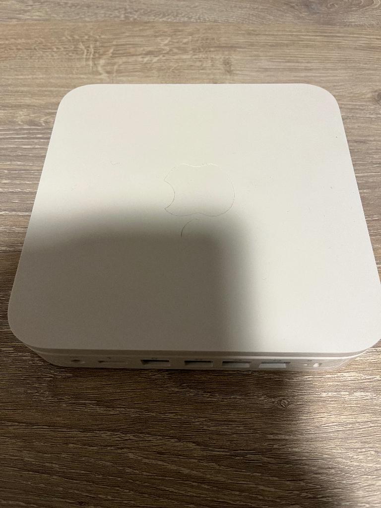 Apple AirPort Extreme A1408 – 5e generatie, dual-band Wi-Fi, Ophalen, Zo goed als nieuw, Router met modem, Apple