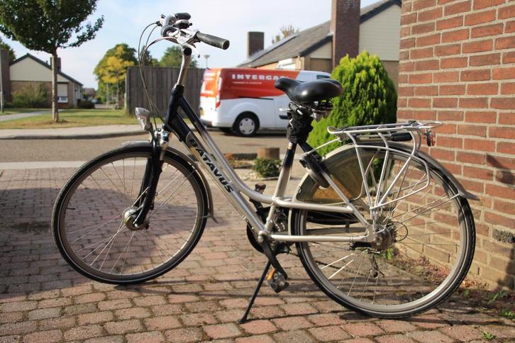 Zeer nette Batavus Yakima. Versn. vering. naafdyn. rollerbr., Fietsen en Brommers, Fietsen | Dames | Damesfietsen, Zo goed als nieuw