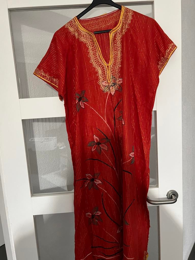 Lange jurk, Ophalen of Verzenden, Zo goed als nieuw, Onder de knie