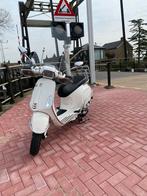 VESPA Sprint 4T WIT 2016, zeer goede staat, Benzine, Vespa S, Zo goed als nieuw, 49 cc