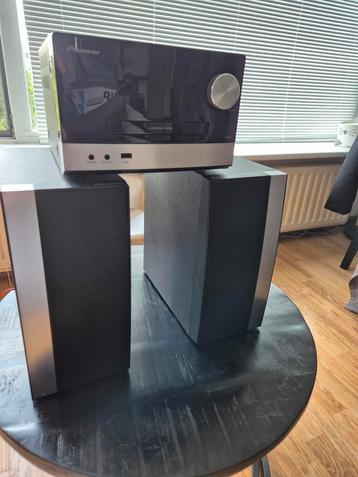 Pioneer Stereo Set met Speakers beschikbaar voor biedingen