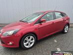 Ford Focus 1.0 EcoBoost, Auto's, Gebruikt, Elektrische ramen, Handgeschakeld, Grijs