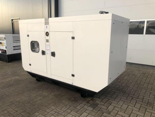 Perkins 110 kVA Silent generatorset New ! (bj 2023), Zakelijke goederen, Machines en Bouw | Aggregaten, Ophalen of Verzenden