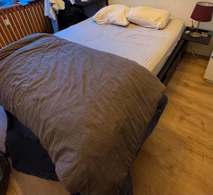 IKEA MALM bedframe + lattenbodem met 2 lades (140x200), Huis en Inrichting, Slaapkamer | Boxsprings, Zo goed als nieuw, 140 cm