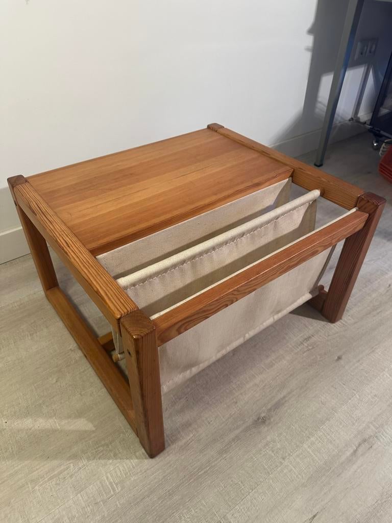 Ikea salontafel met tijdschriftenrek Karin Möbring, Huis en Inrichting, Tafels | Salontafels, 100 tot 150 cm, Zo goed als nieuw