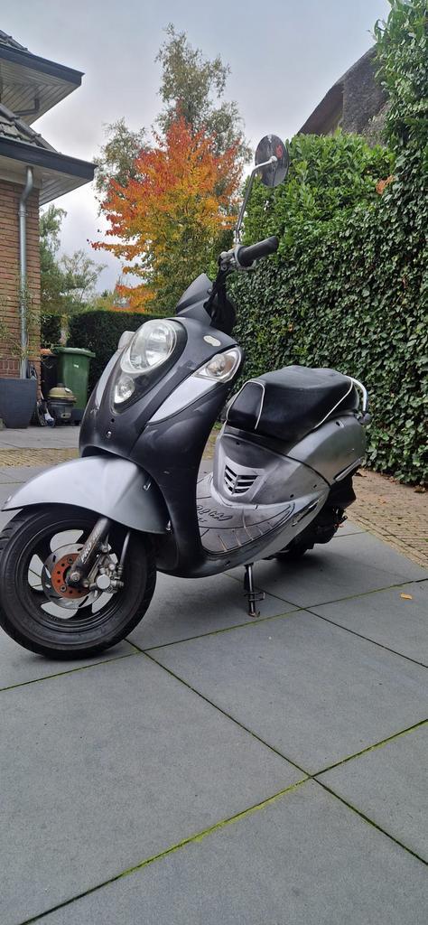 Sym mio, Fietsen en Brommers, Scooters | SYM, Gebruikt, Mio, Maximaal 45 km/u, Benzine, Ophalen