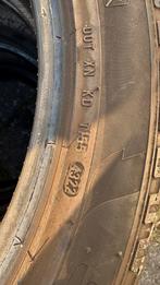 4x Pirelli Scorpion Winter 245/45 R20 103V, Auto-onderdelen, Banden en Velgen, Band(en), Personenwagen, 20 inch, Gebruikt