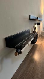 2 zwarte wandplanken met tekenpapierrolhouder IKEA, Ophalen of Verzenden