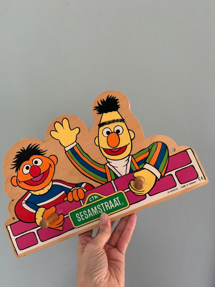 Vintage retro kapstok hout Bert Ernie Sesamstraat Henson, Huis en Inrichting, Woonaccessoires | Kapstokken, Zo goed als nieuw