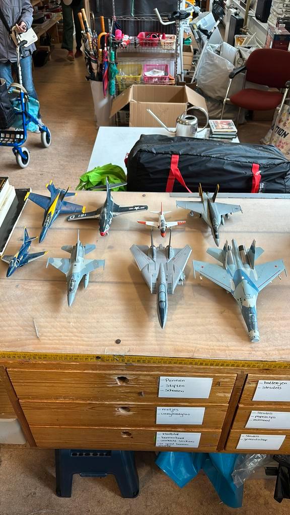 Allerlei verzamel modelvliegtuigjes van ijzer., Verzamelen, Luchtvaart en Vliegtuigspotten, Gebruikt, Ophalen of Verzenden