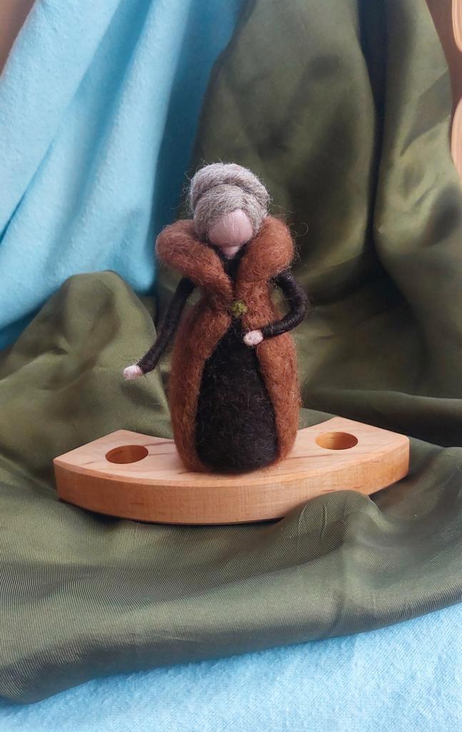 Moeder aarde, waldorf, jaarring, seizoenstafel, wol, vilt, Hobby en Vrije tijd, Vilt, Nieuw, Figuurtje(s), Wolvilt, Ophalen of Verzenden