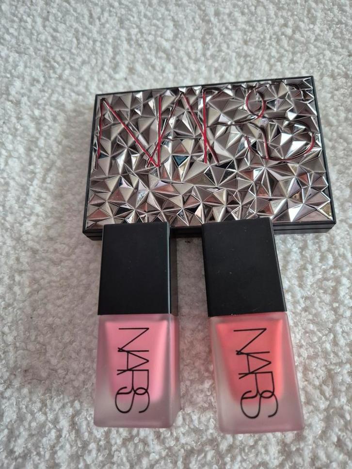 Nars liquid blushes en cheekpalette! Makeup, kleding, tassen, Sieraden, Tassen en Uiterlijk, Uiterlijk | Cosmetica en Make-up