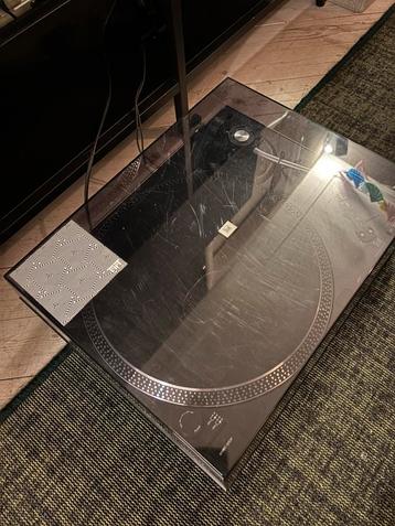 Platenspeler dual DT 250 USB beschikbaar voor biedingen