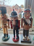 vier oude noten krakers, Verzamelen, Poppen, Ophalen of Verzenden, Gebruikt, Overige typen