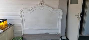 Antiek hoofdbord  beschikbaar voor biedingen