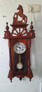 Paardjesklok, Ophalen of Verzenden, Zo goed als nieuw, Wandklok