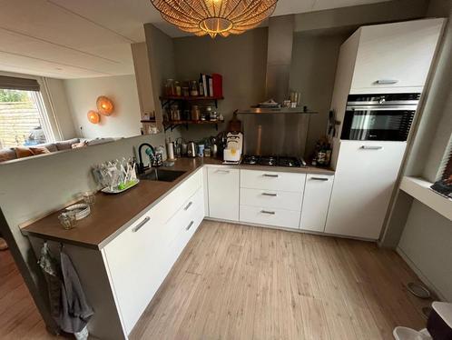 L-Keuken incl. apparatuur, Huis en Inrichting, Keuken | Complete keukens, Gebruikt, Overige typen, Wit, Kunststof, Ophalen