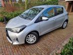 Toyota Yaris 1.5 Hybrid Business Plus Navi/Camera, Auto's, Gebruikt, 4 cilinders, Origineel Nederlands, Bedrijf