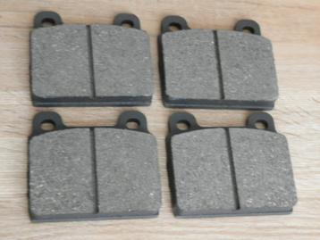 Remblokken voorzijde VW Bus T2 van 08-1970 tot 08-1972. beschikbaar voor biedingen