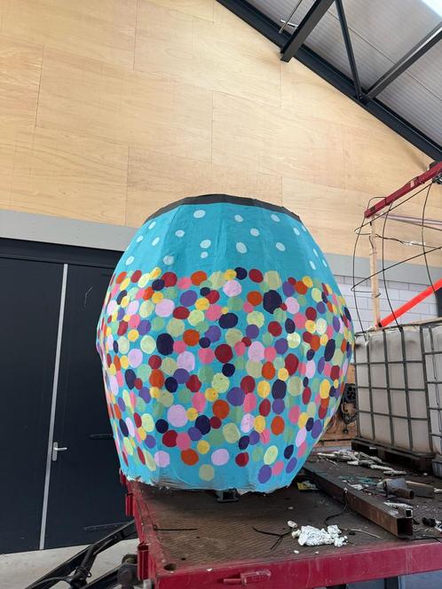Carnaval; grote “pillenpot”, Hobby en Vrije tijd, Feestartikelen, Gebruikt, Carnaval, Ophalen