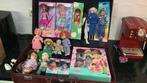 Grote koffer met speelpoppen, o.a. barbie look a likes, Verzamelen, Poppen, Ophalen, Zo goed als nieuw, Pop