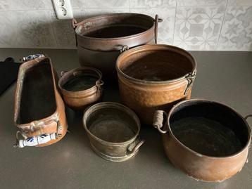 Set koperen en bronzen potten, diverse maten beschikbaar voor biedingen
