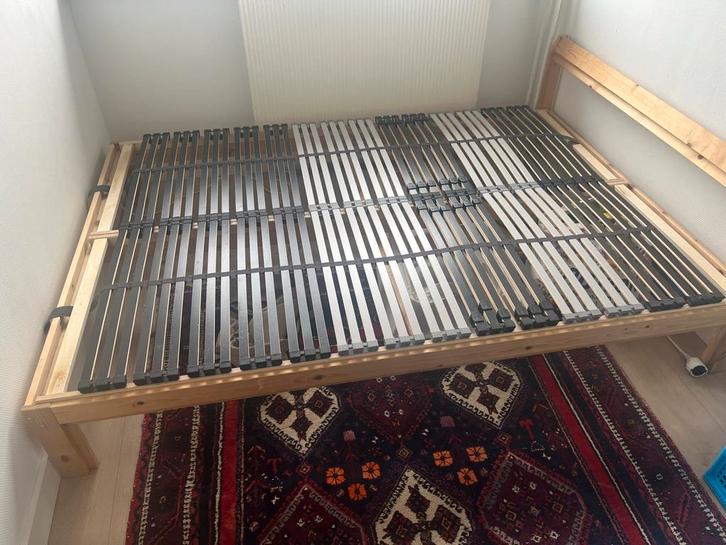Ikea Neiden bed + Leirsund lattenbodem (zo goed als nieuw), Huis en Inrichting, Slaapkamer | Bedden, Zo goed als nieuw, Tweepersoons